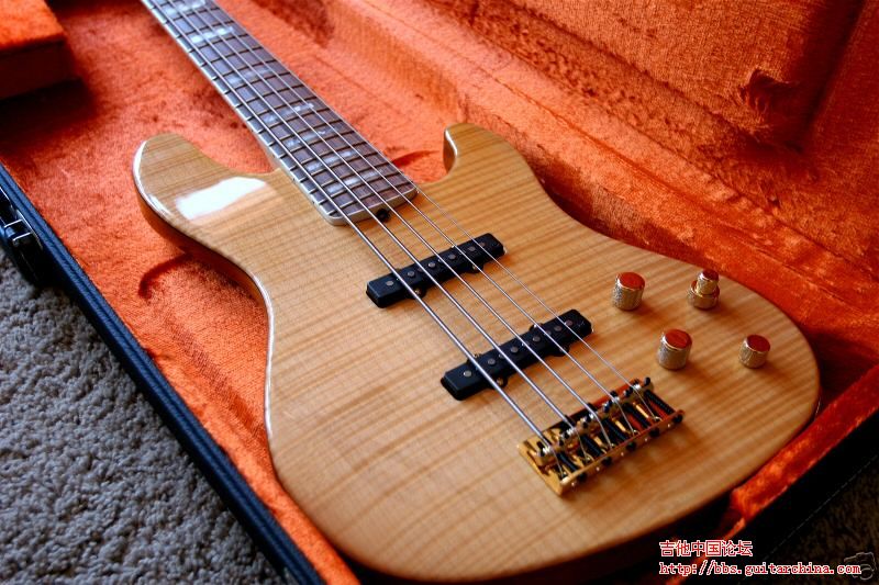 Fender Deluxe Jazz Bass V FMT 5.jpg